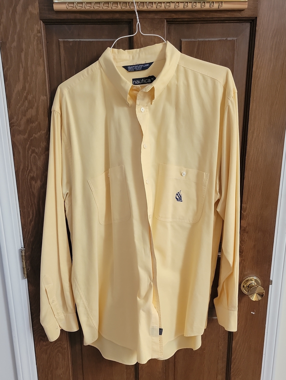 Nautica Men’s Pale Yellow Button-Down Shirt with Chest Pocket